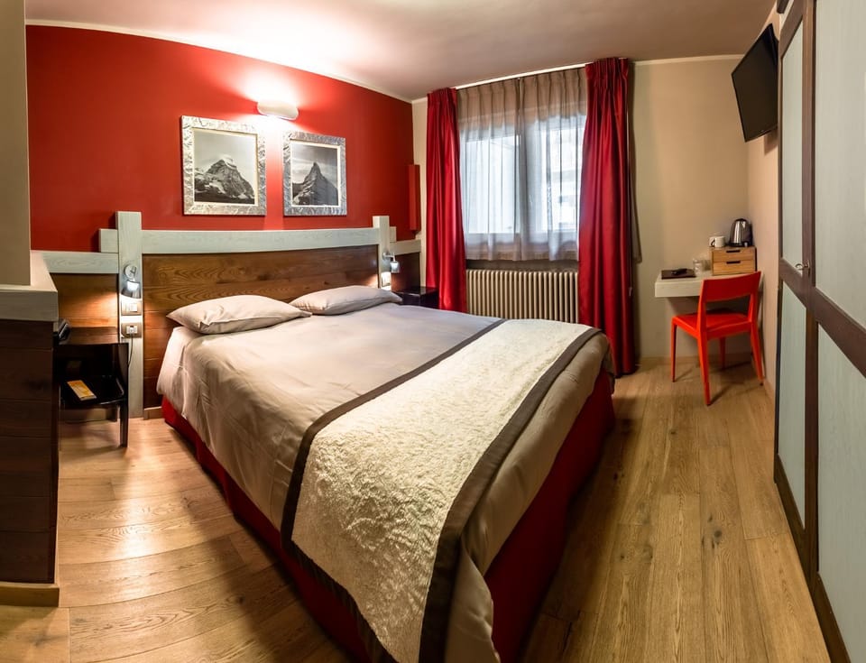 Hotel Lyskamm Hotel in Breuil-Cervinia