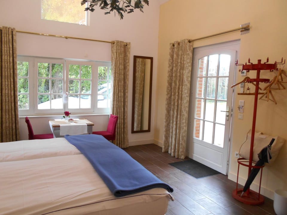 Maison d'hôtes Le Manoir de Contres Hotel in Centre-Val de Loire