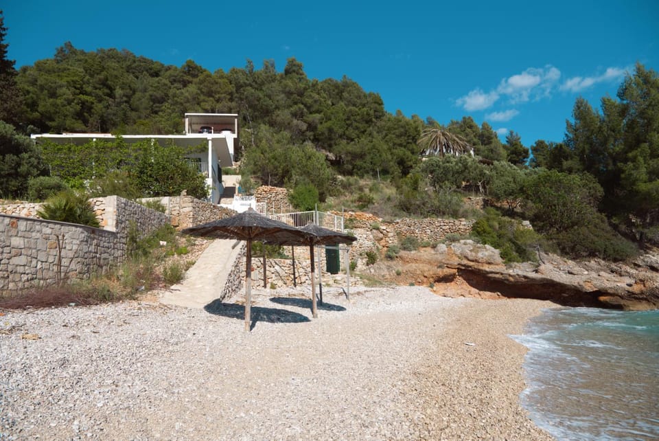 Property building, Beach, Sea view