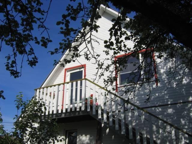 Property building, Day