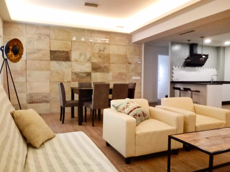 Living room, Dining area