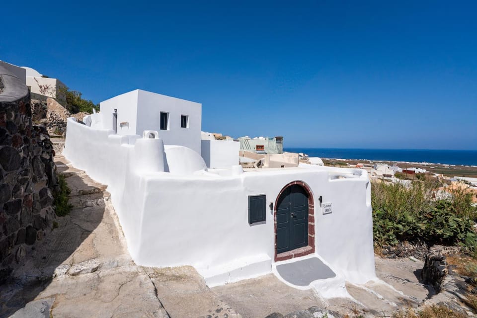 Property building, Facade/entrance, Sea view