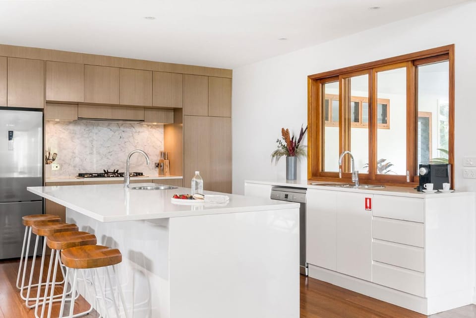 Coffee/tea facilities, Kitchen or kitchenette, dishwasher, pet friendly, stove