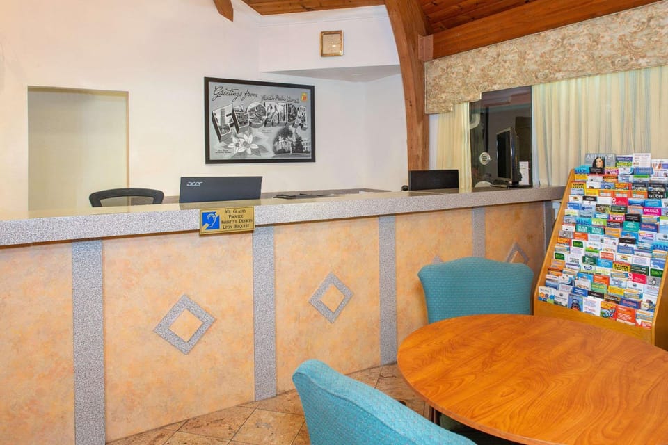 Lobby or reception, On site