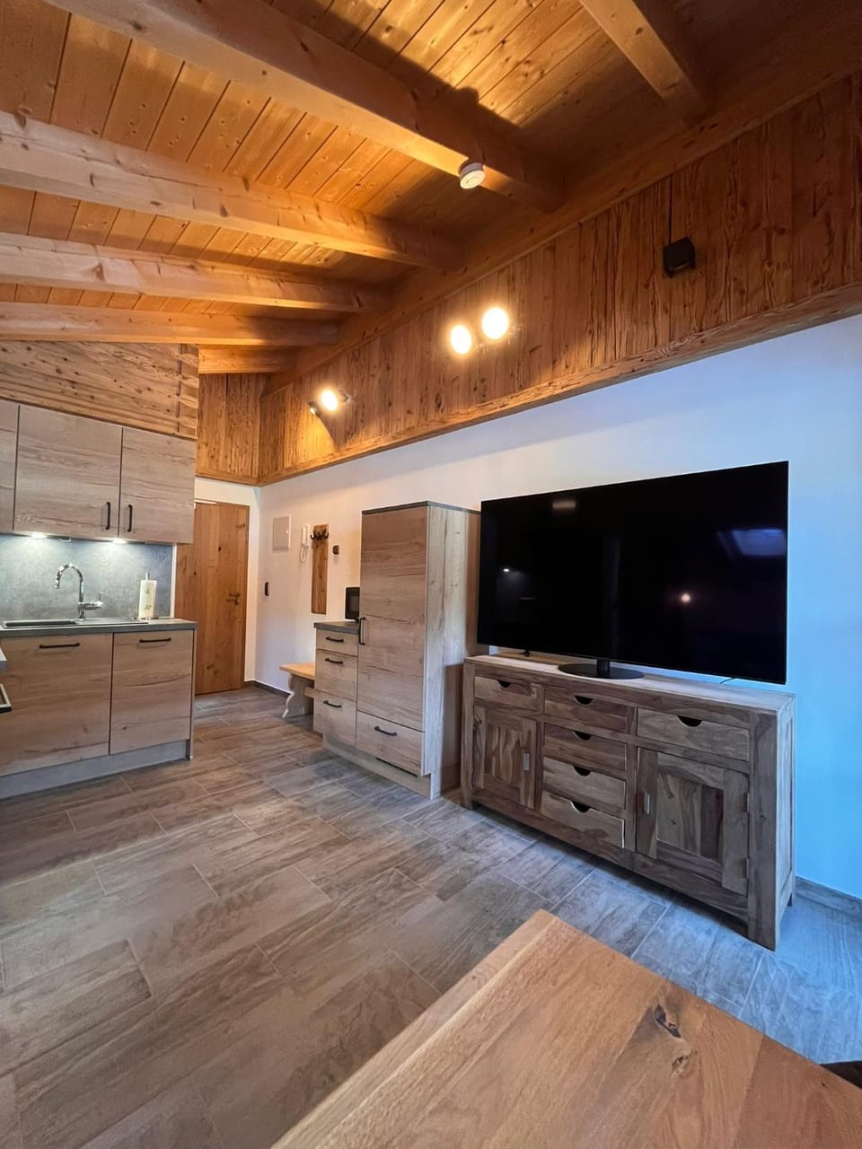Staff, Living room, Photo of the whole room