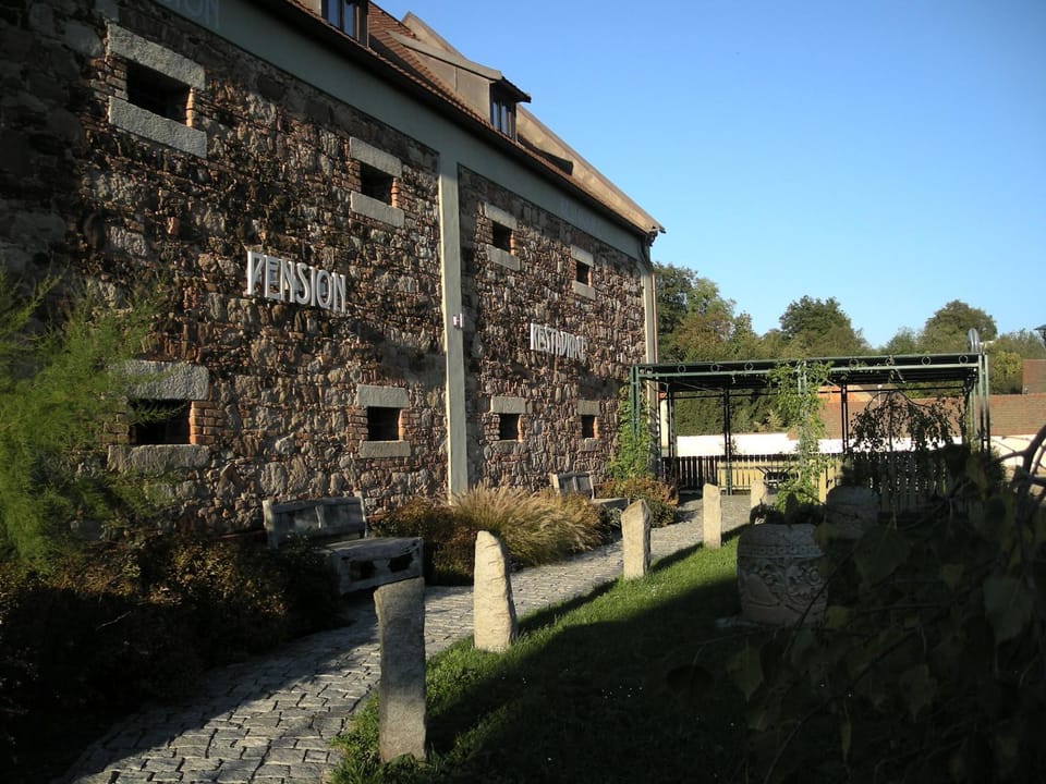 Property building, Day