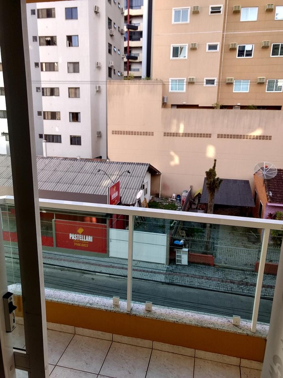 Balcony/Terrace, Street view