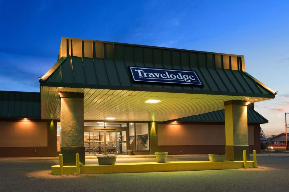 Travelodge by Wyndham Sturgis Motel in Indiana