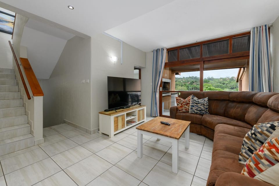 TV and multimedia, Seating area, Entertainment