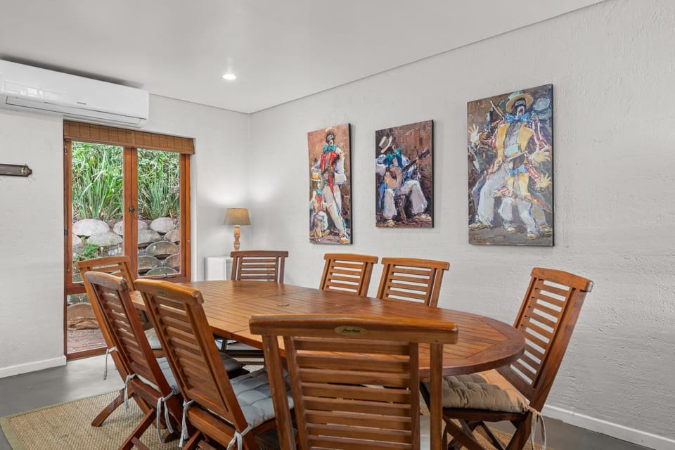 Dining area, air conditioner