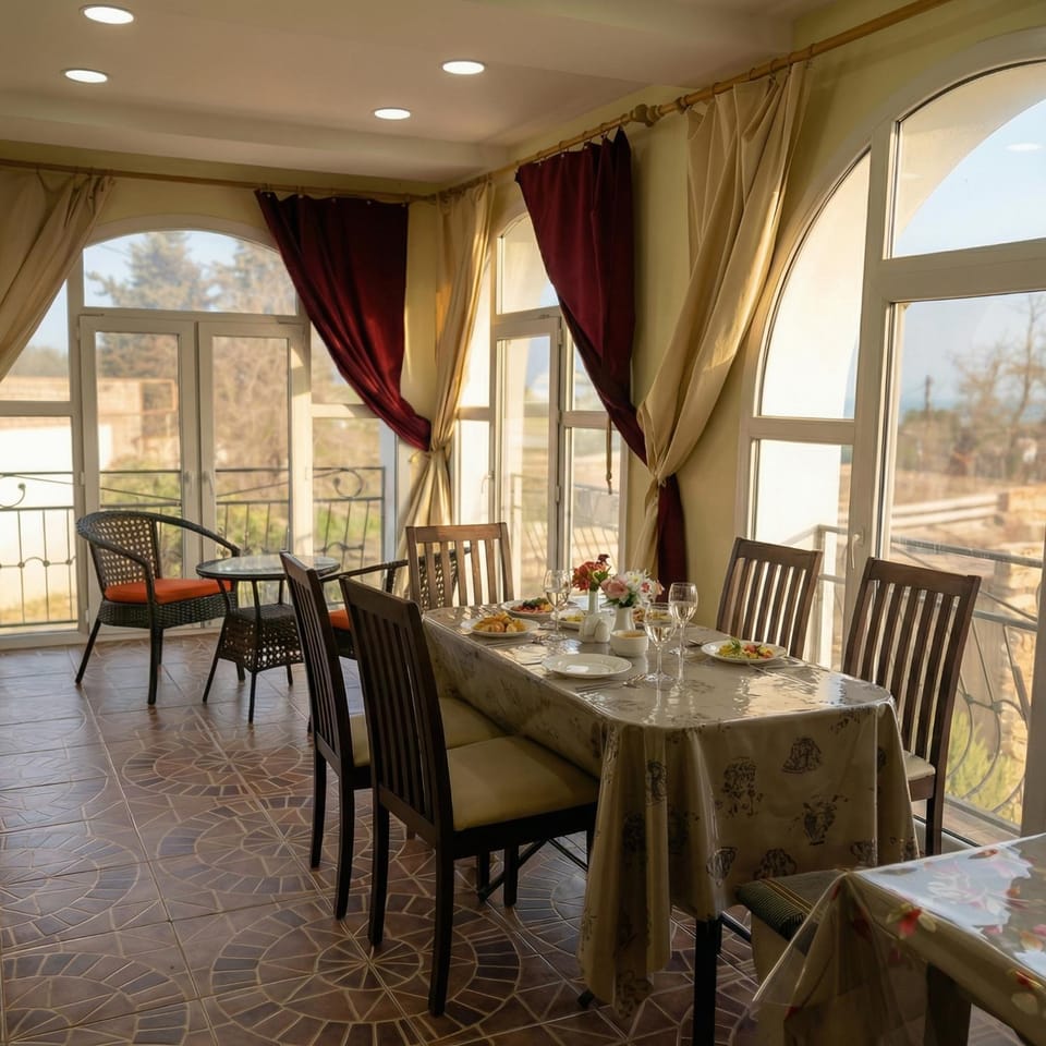 Balcony/Terrace, Dining area