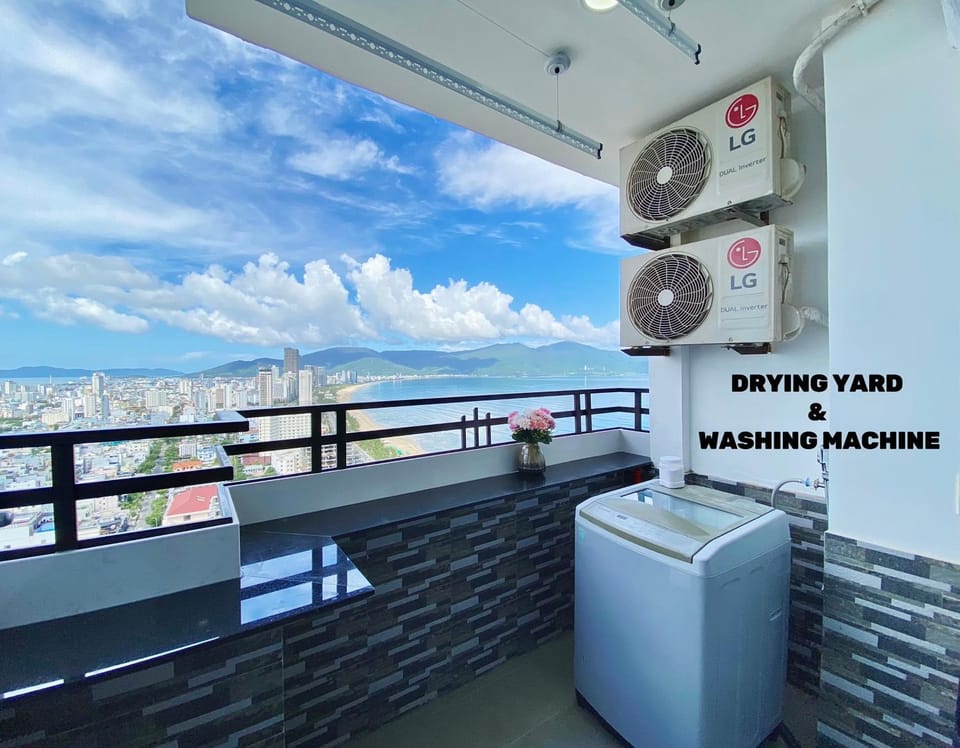 Căn hộ 2 phòng ngủ view biển Mỹ Khê Đà Nẵng Apartment in Da Nang