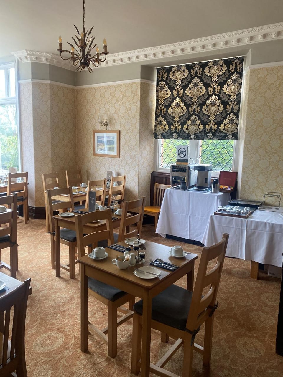 Property building, Living room, Breakfast
