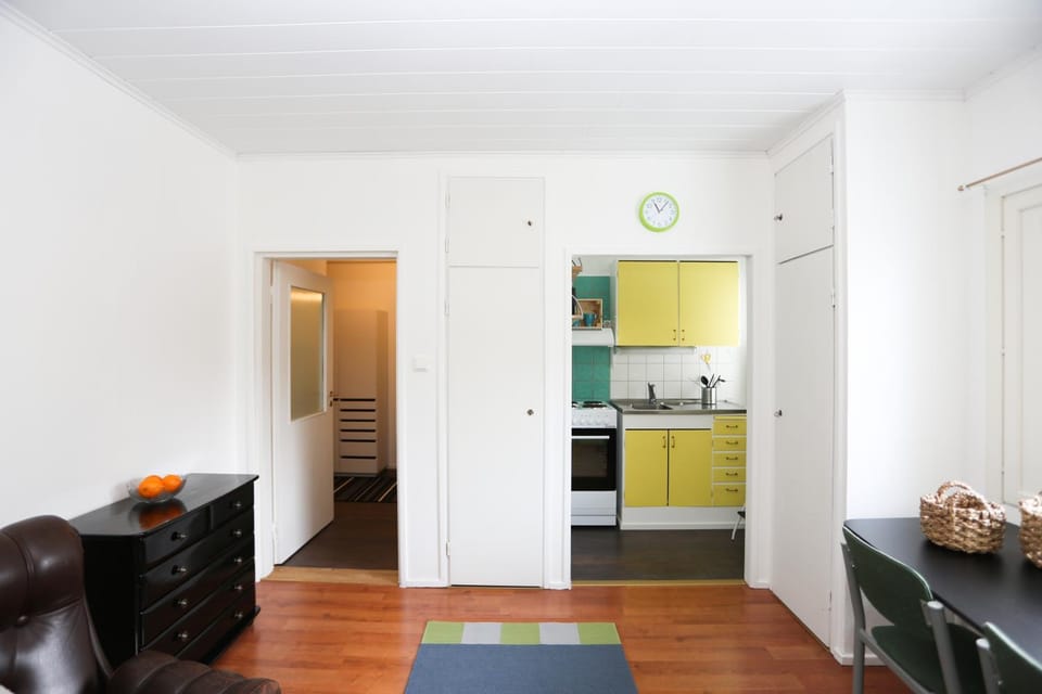 Cozy studio near University of Turku host by B&B Tuure Apartment in Turku