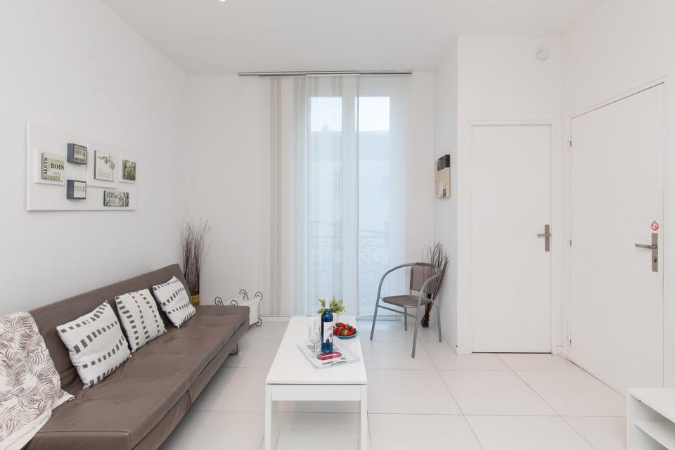 Living room, Lounge or bar