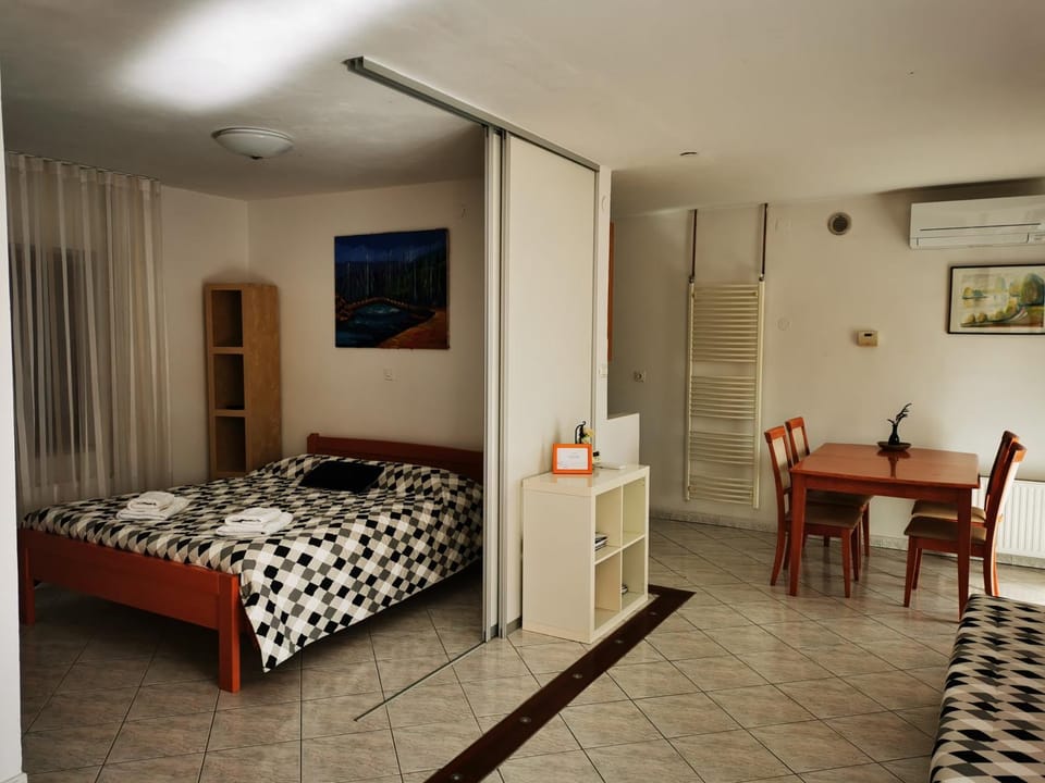 Property building, Bedroom