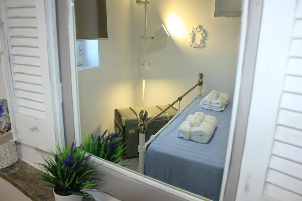 Bedroom, Area and facilities