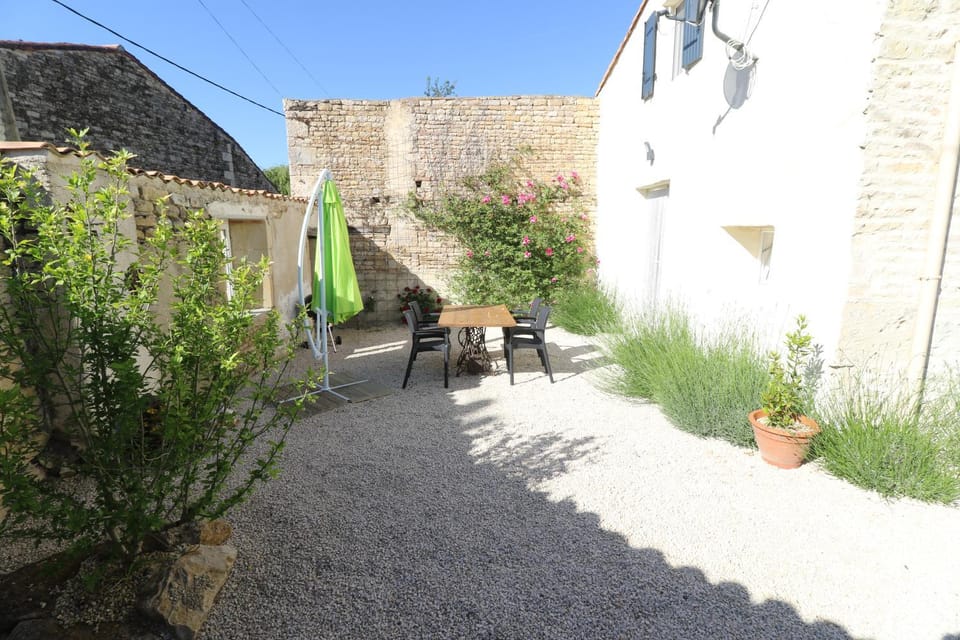 Inner courtyard view