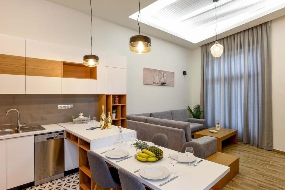 Living room, Dining area