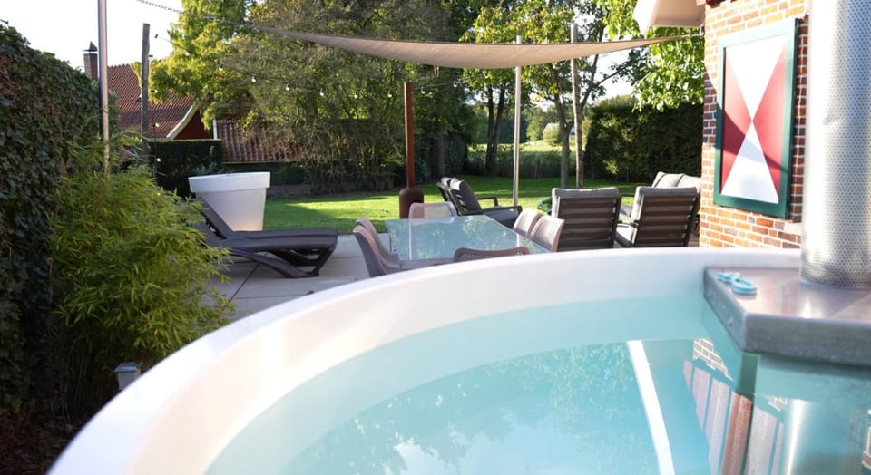 Hot Tub, Sauna, View (from property/room), sunbed