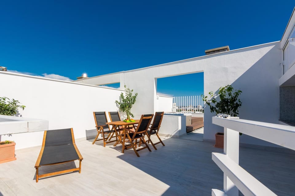 Balcony/Terrace, Dining area