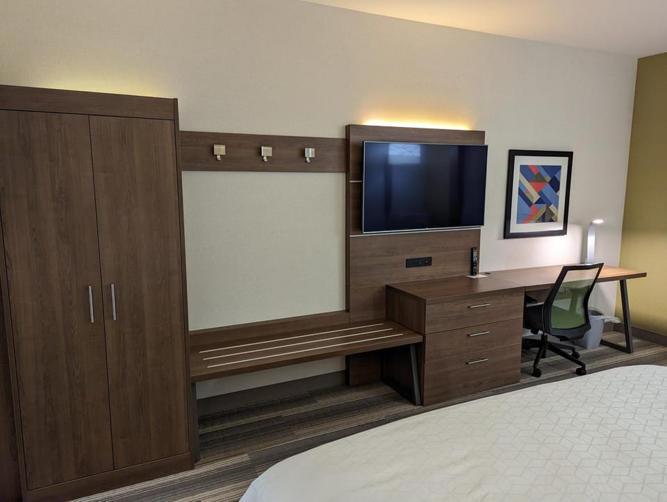 TV and multimedia, Bedroom