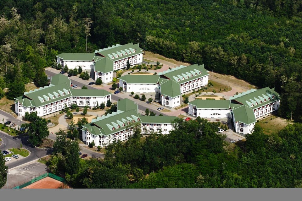 Property building, Bird's eye view