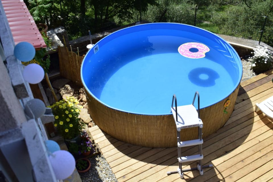 On site, Swimming pool, Swimming pool