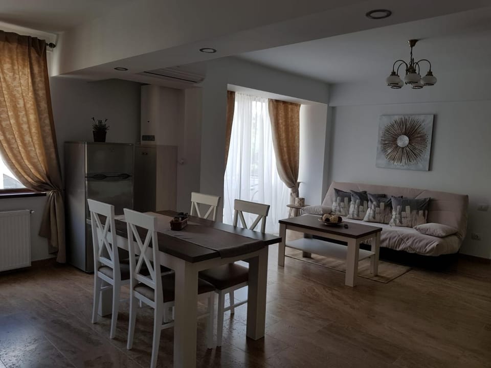 Apartament 2 camere - ultracentral Apartment in Romania