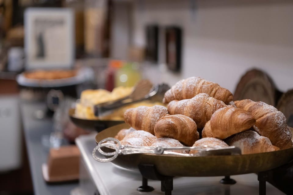 Breakfast, Continental breakfast, Buffet breakfast