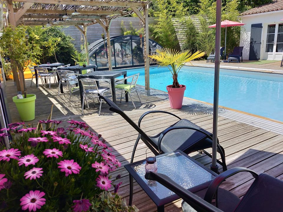 Patio, Pool view, Swimming pool, Swimming pool