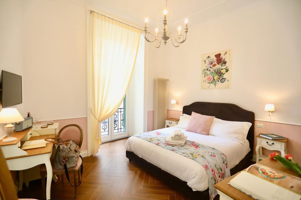 Bed, Photo of the whole room, Bedroom, hair dresser