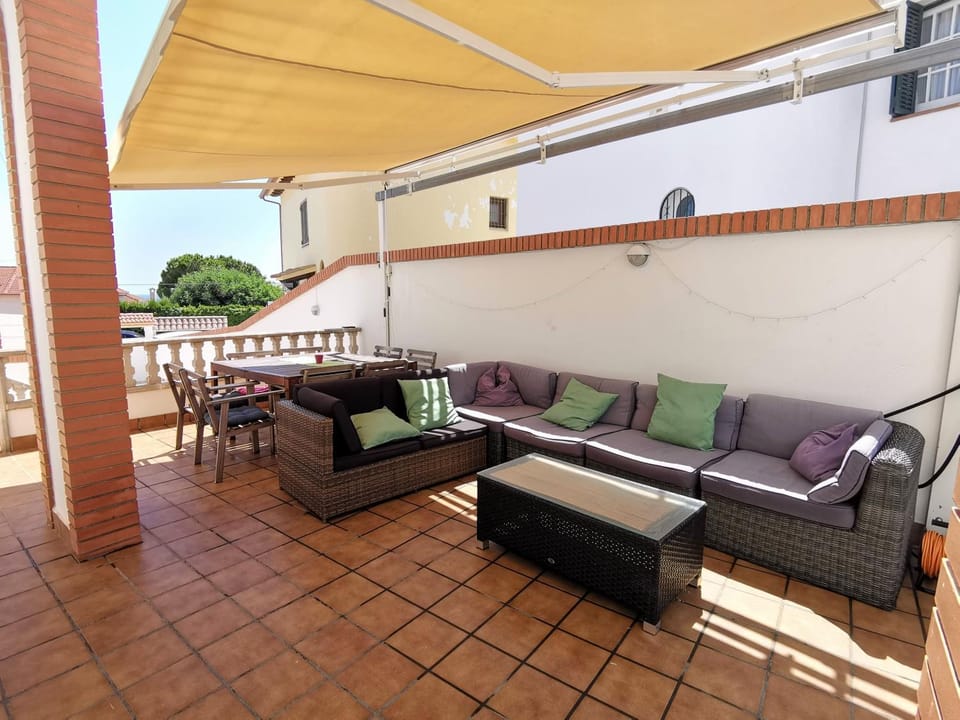BBQ facilities, Garden, Balcony/Terrace