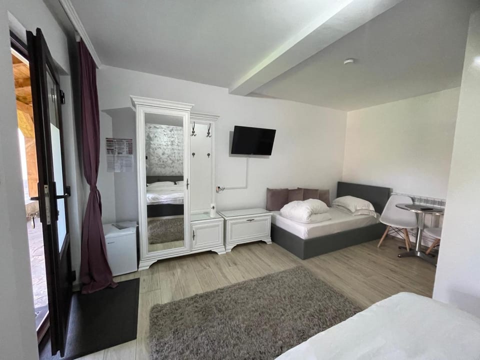 Gama House & Garden with restaurant Bed and Breakfast in Romania