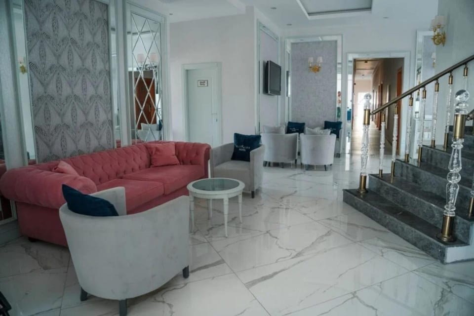 TV and multimedia, Lobby or reception