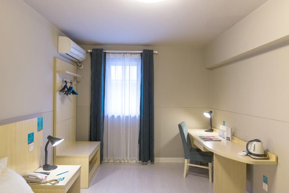 Jinjiang Inn Select Wuhan Guangfutun Metro Station Hotel in Wuhan