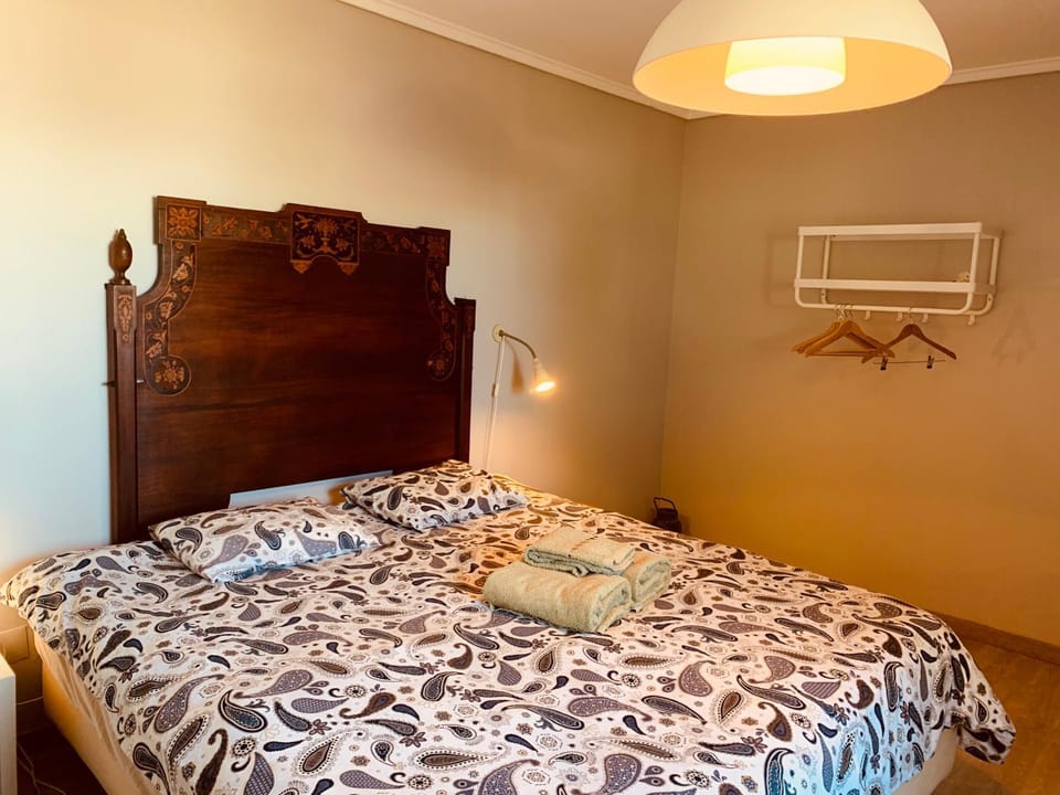 Bed, Bedroom, River view