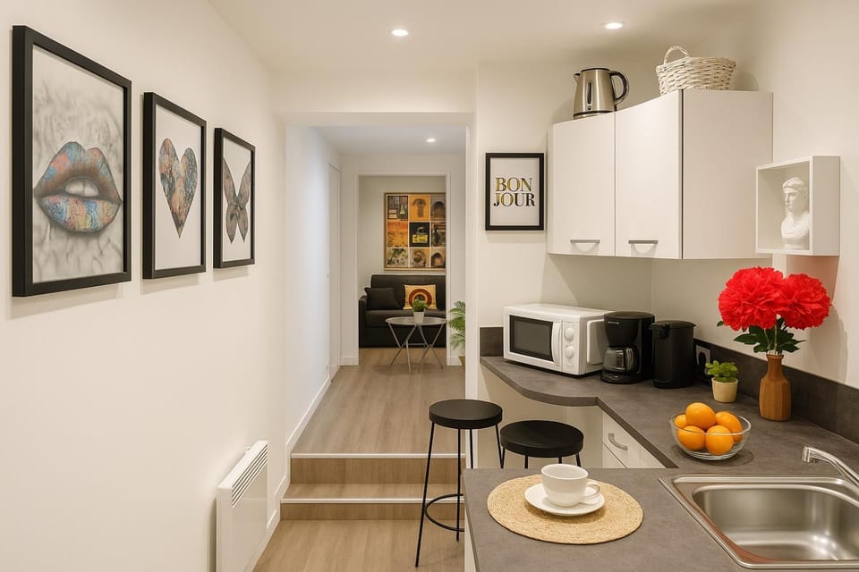 Kitchen or kitchenette, Food and drinks, Dining area, Food, minibar, oven, pet friendly, stove, toaster