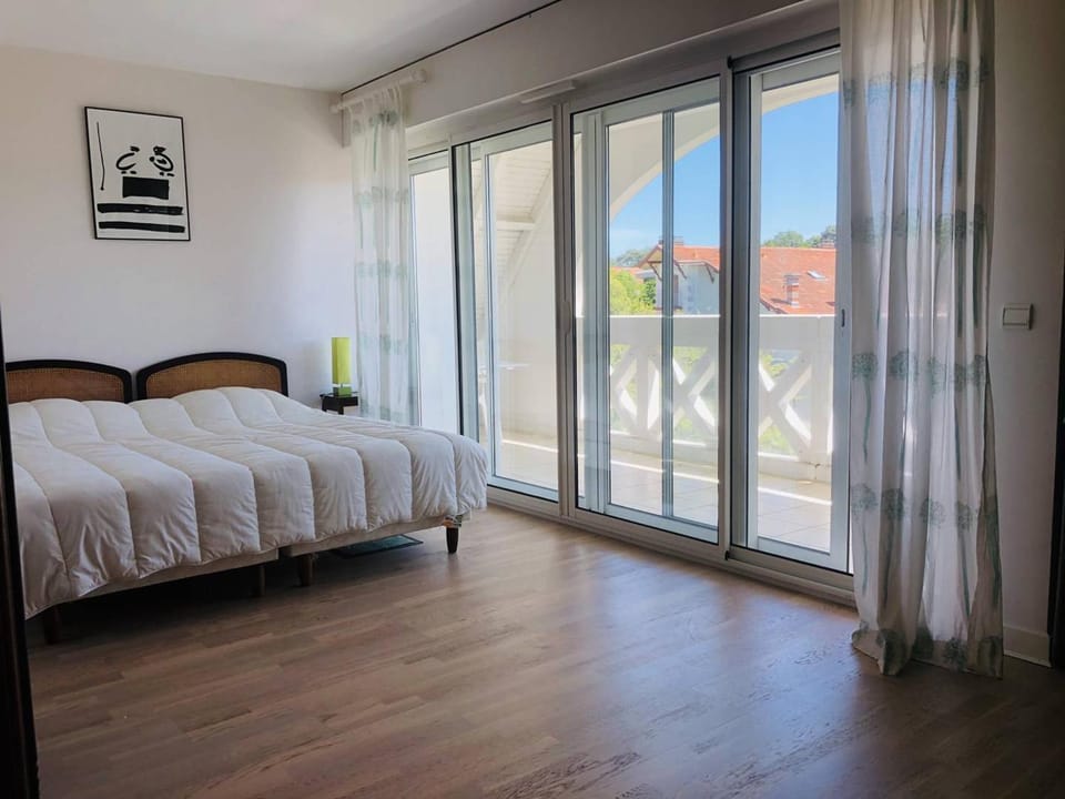 Appartement 4 chambres avec terrasse et parking à Arcachon, accès direct aux plages - FR-1-433-28 Apartment in Arcachon