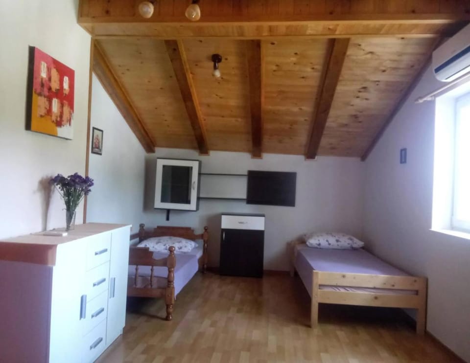 3 bedroom house (6+2), Spinut, Split Apartment in Split