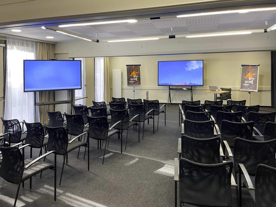 Meeting/conference room