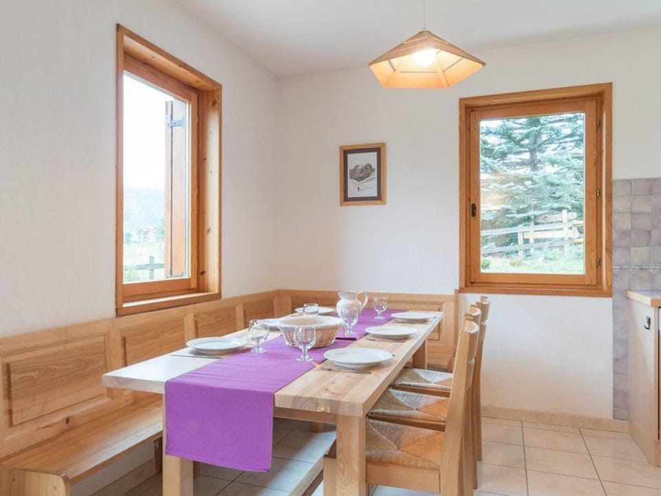 Appartement familial 4 pièces, terrasse, proche pistes - FR-1-330F-135 Apartment in La Salle-les-Alpes