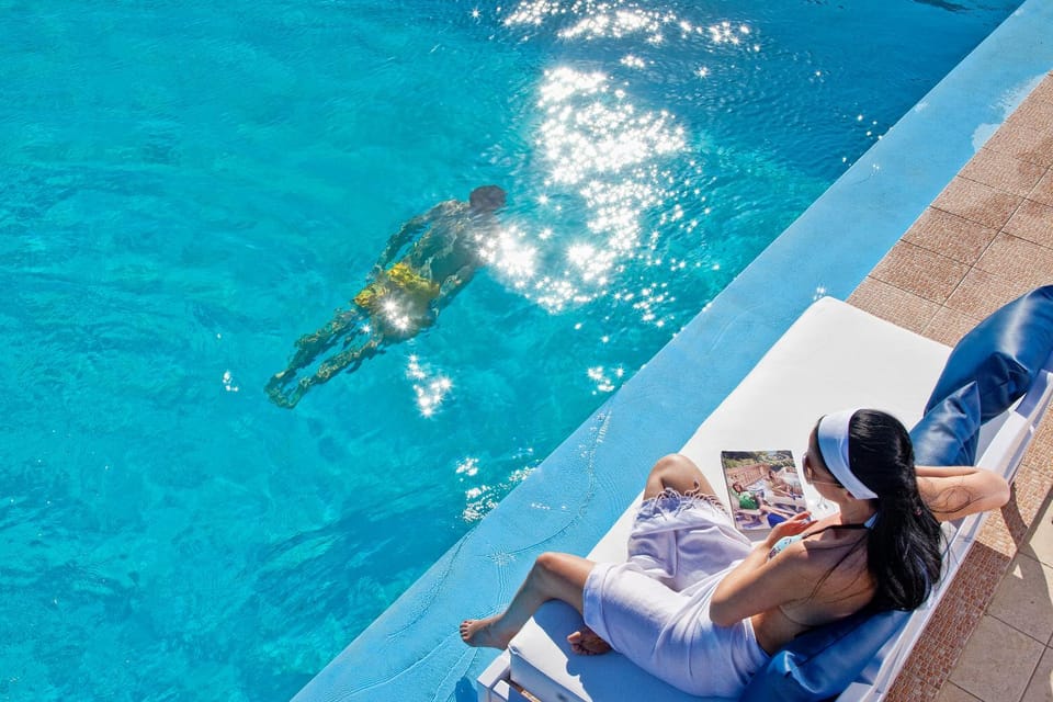 Swimming pool, Swimming pool