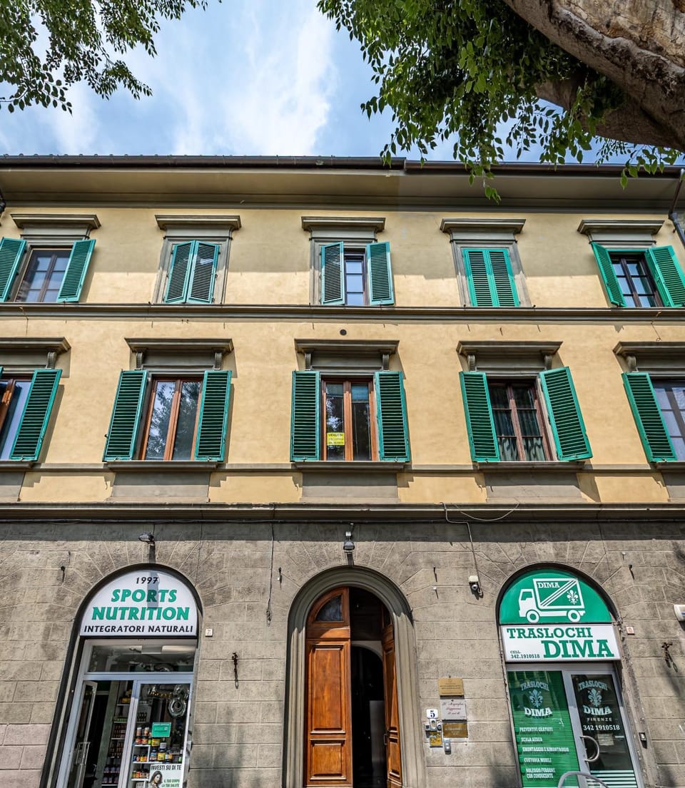 Property building, Facade/entrance