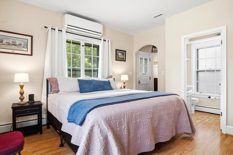 Blacksburg Bed & Breakfast Bed and Breakfast in Blacksburg