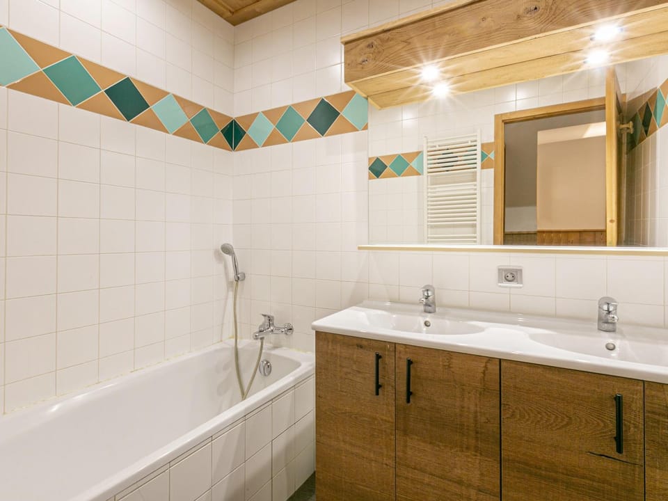 Appartement cosy, 2 chambres, centre village, proche pistes, parking, wifi, balcon, animaux sur demande Apartment in La Clusaz
