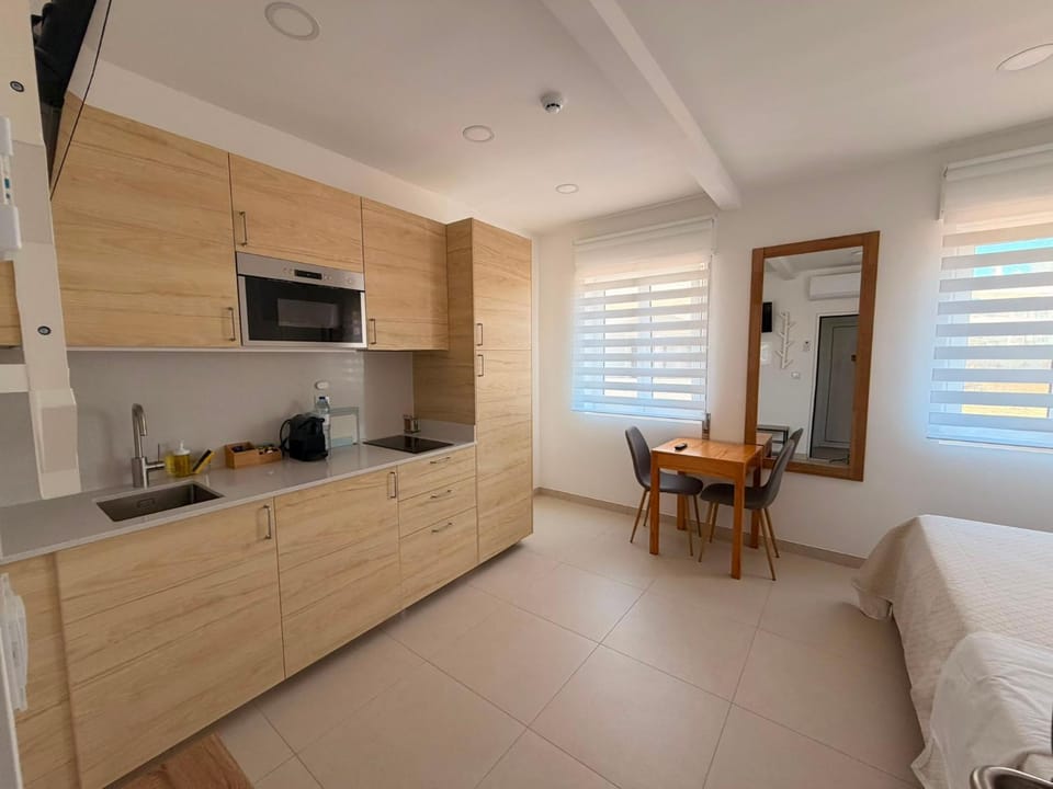 Dianamar Bed and Breakfast in Guia