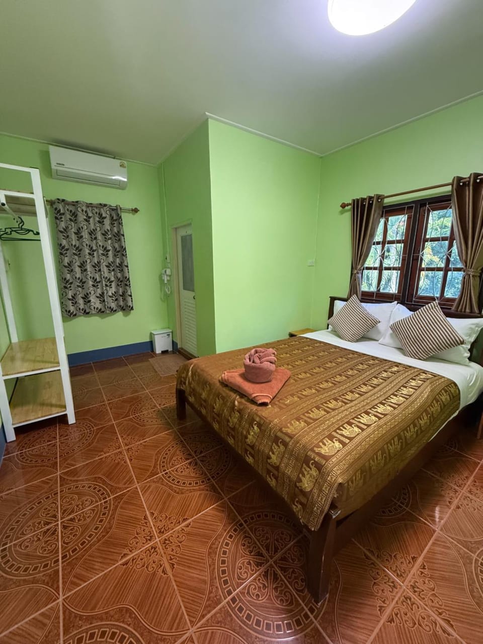 Anawin Bungalows Bed and Breakfast in Krabi Changwat