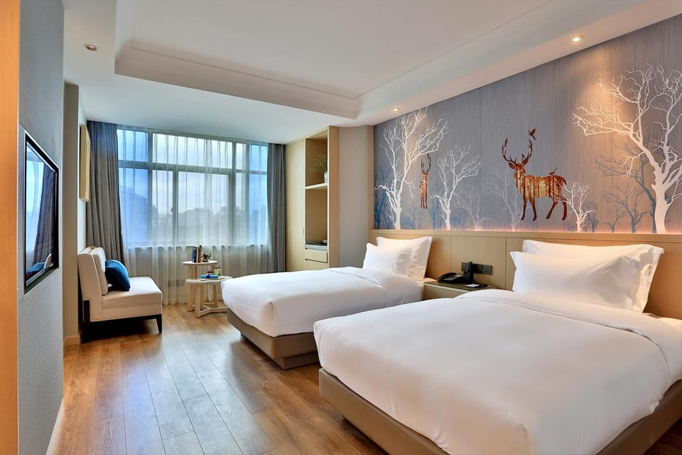 Bed, Bedroom
