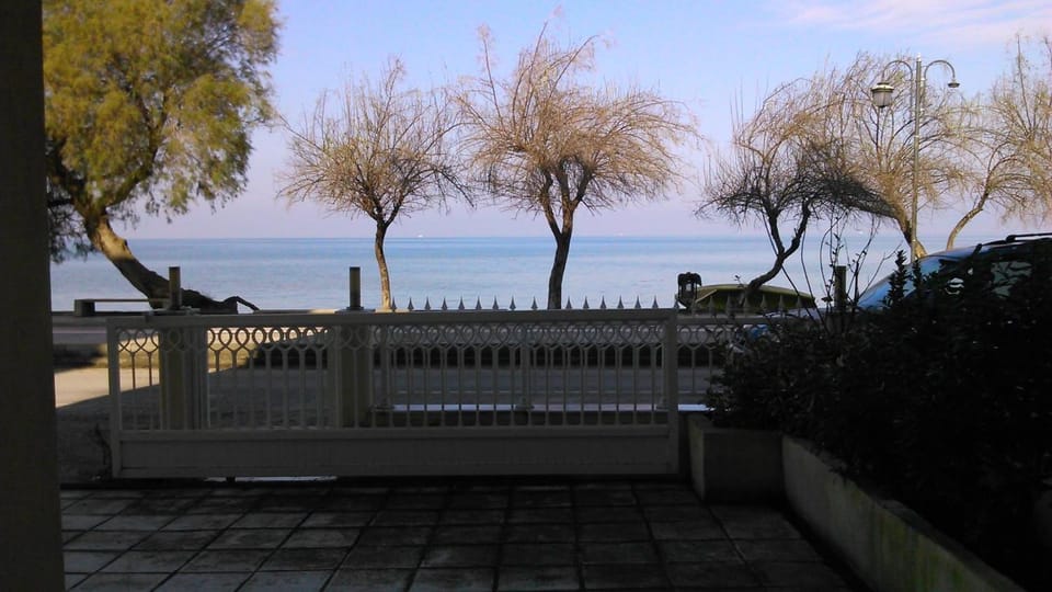 Jordan's Neoi Epivates Appartment by the Beach Apartment in Decentralized Administration of Macedonia and Thrace